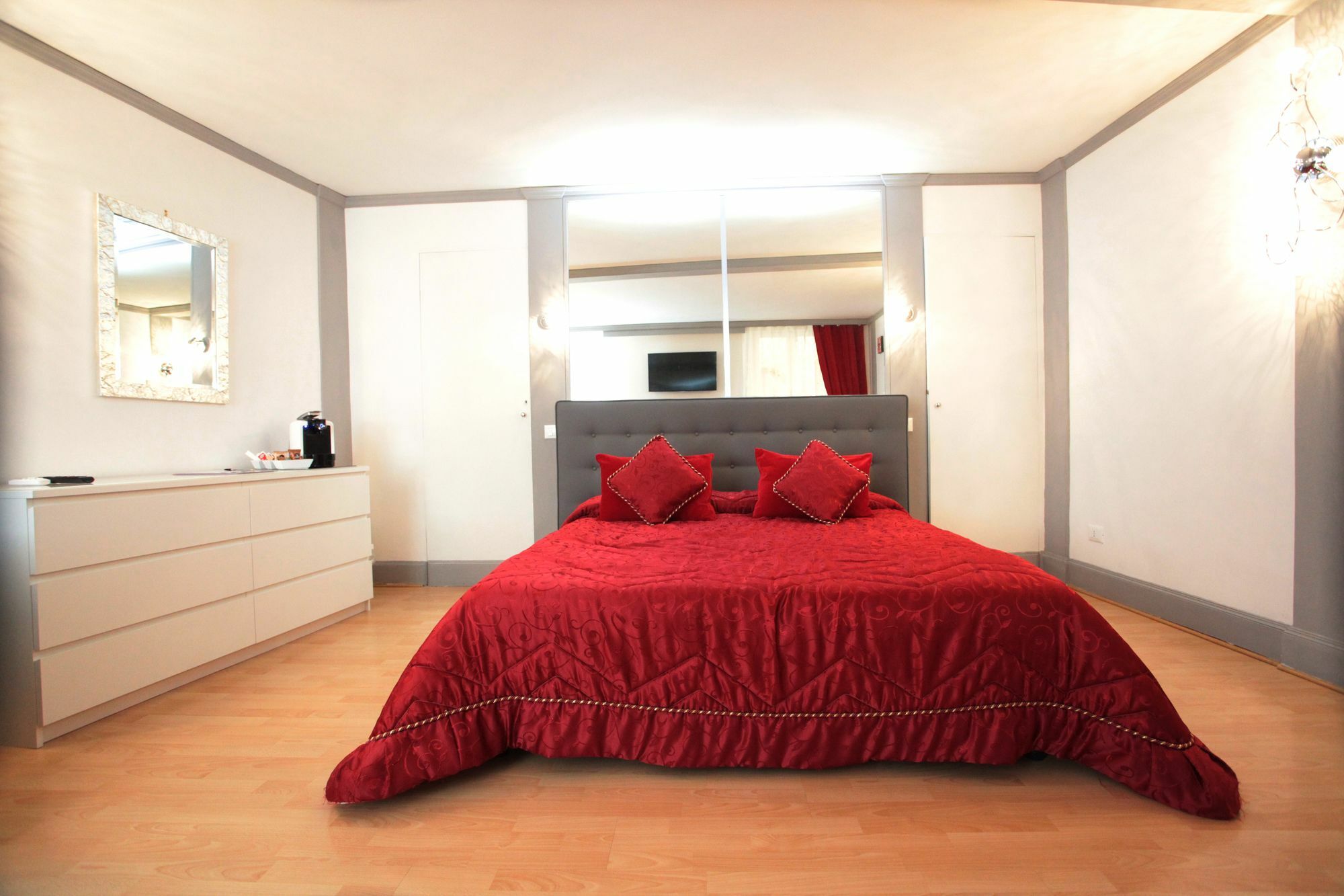 Luxury Fashion Suites Roma Esterno foto